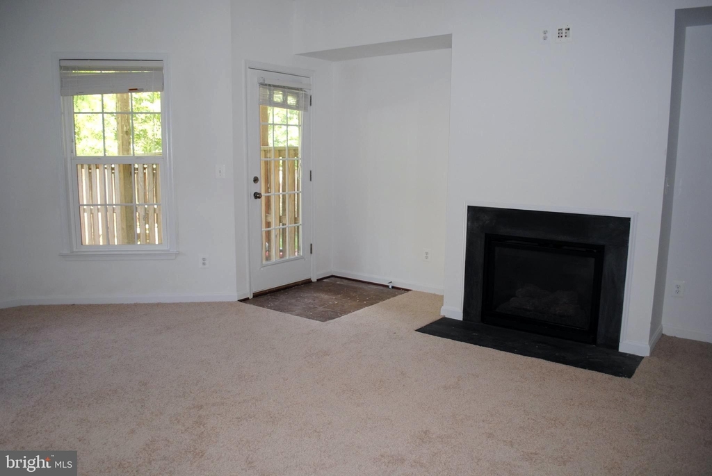 22590 Parkland Farms Terrace - Photo 18