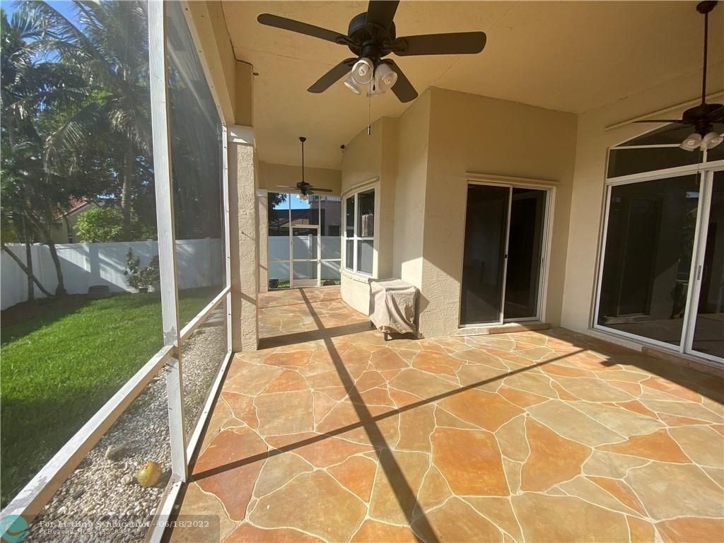 327 Sw 188th Ter - Photo 28