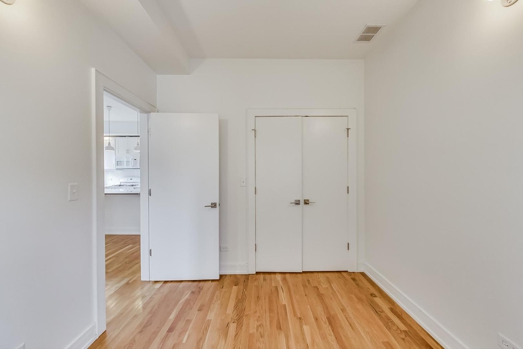 1157 W 18th Street - Photo 8