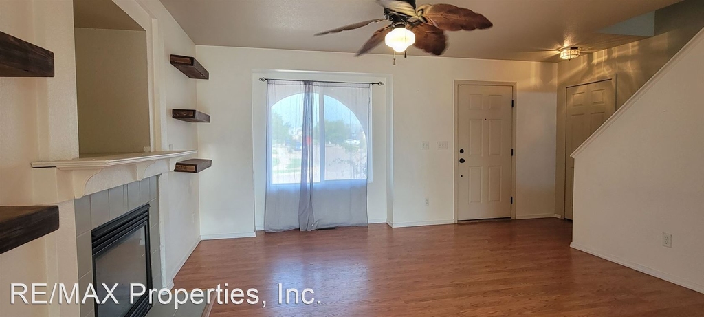 3241 Viero Dr - Photo 1