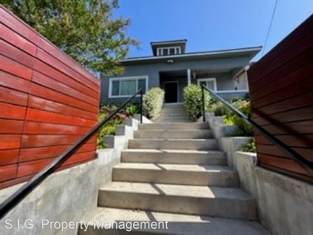 1609 Isabel St - Photo 14