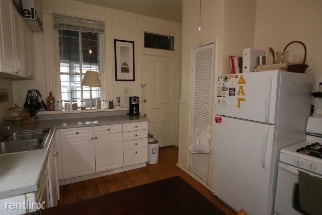 2031 W. Moffat, Unit 2 - Photo 4