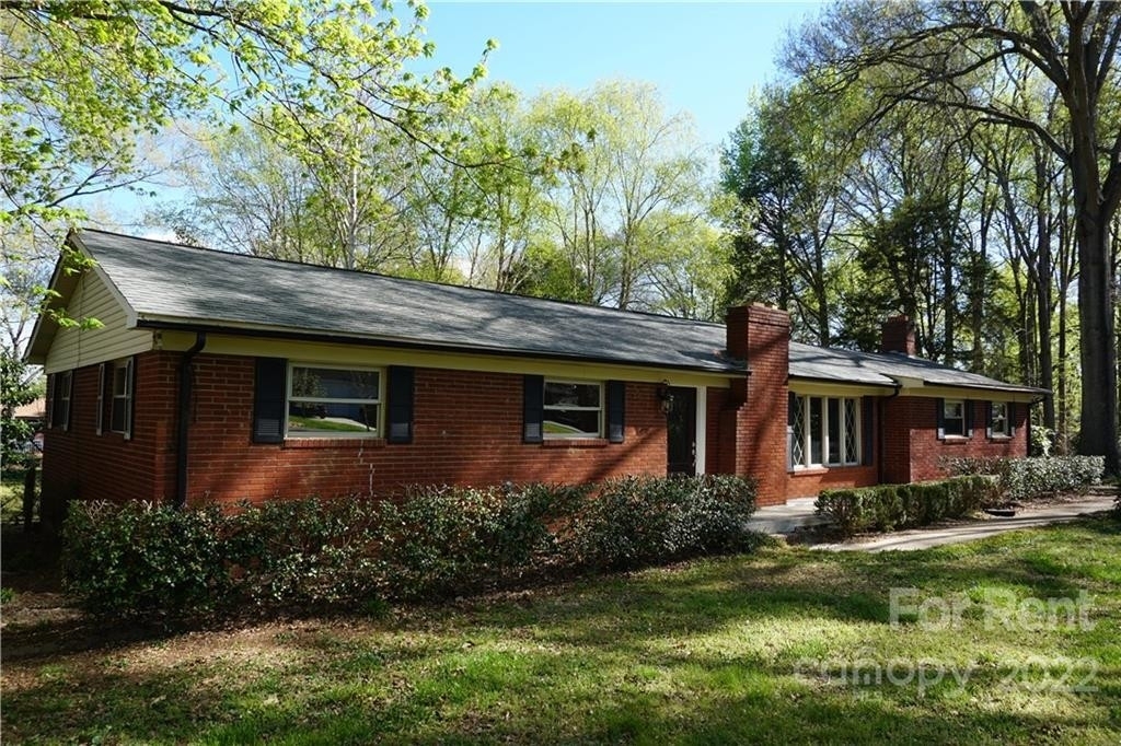 315 Plaza Drive - Photo 1