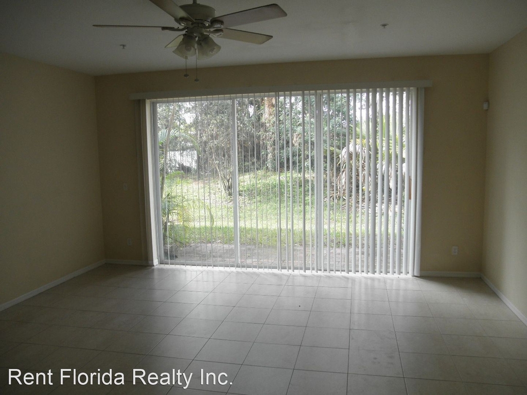 997 Pipers Cay Drive - Photo 1