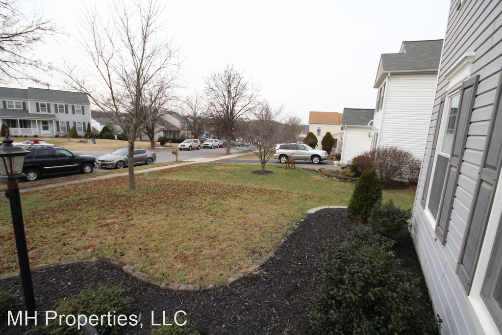 1894 Rutledge Court - Photo 3