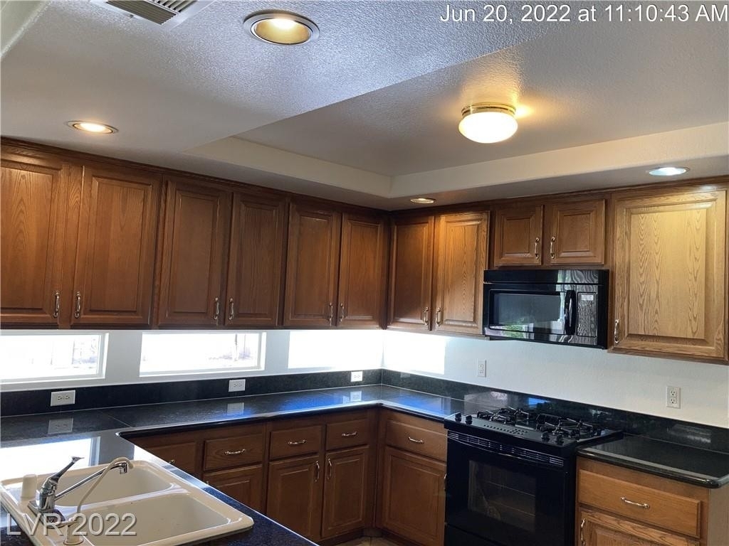 8064 Coronado Coast Street - Photo 11