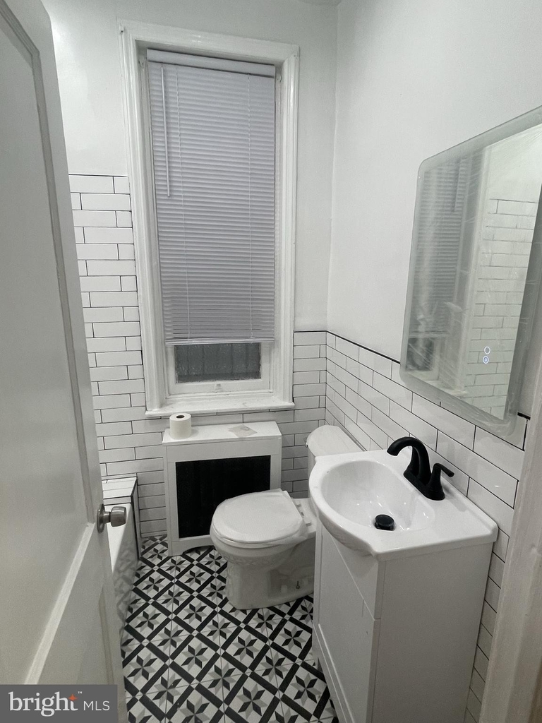 226 S 56th Street - Photo 10