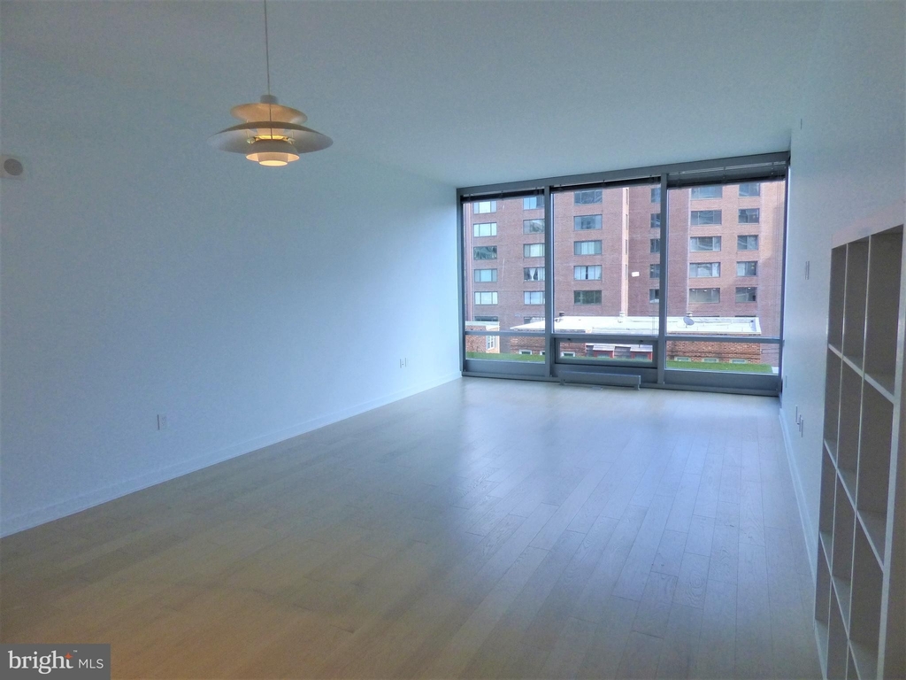 1111 24th Street Nw - Photo 1