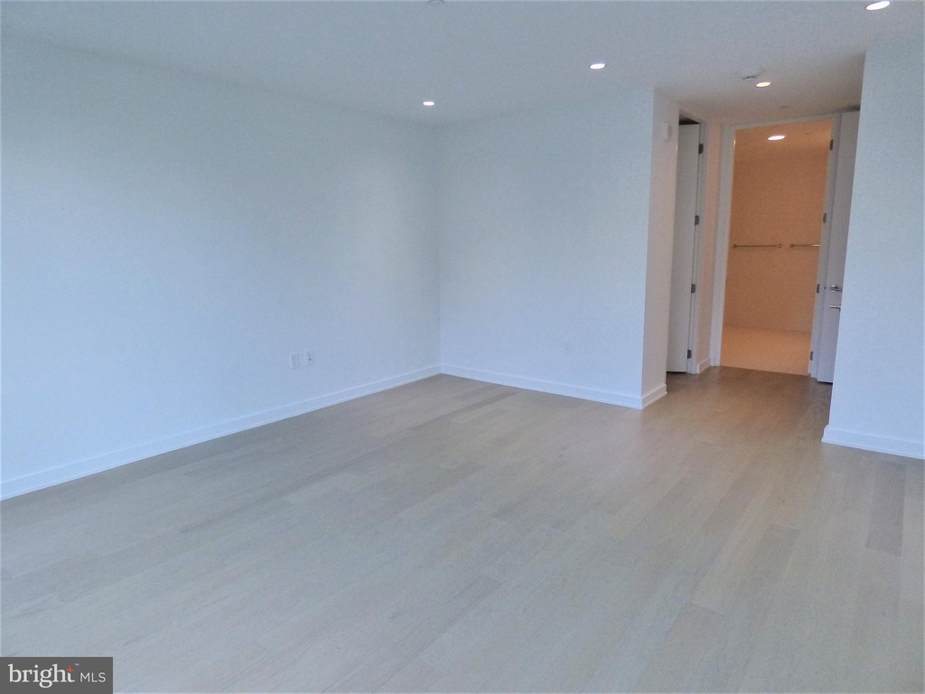 1111 24th Street Nw - Photo 25