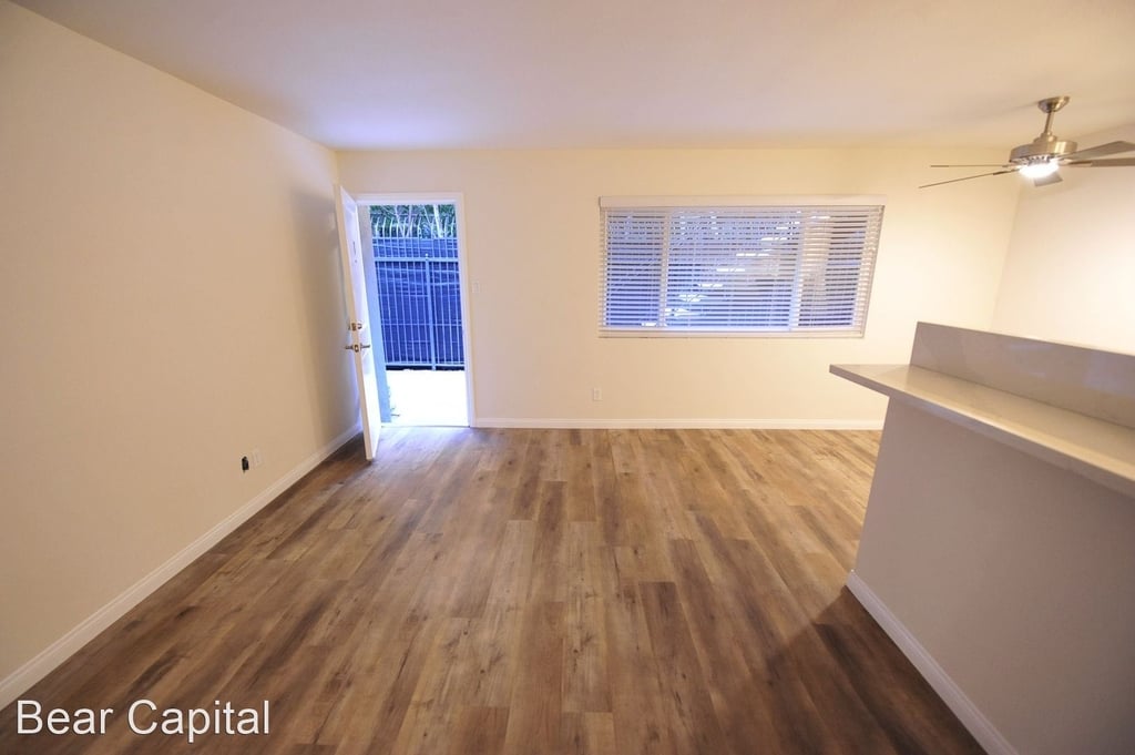 12240 Pacific Ave - Photo 10