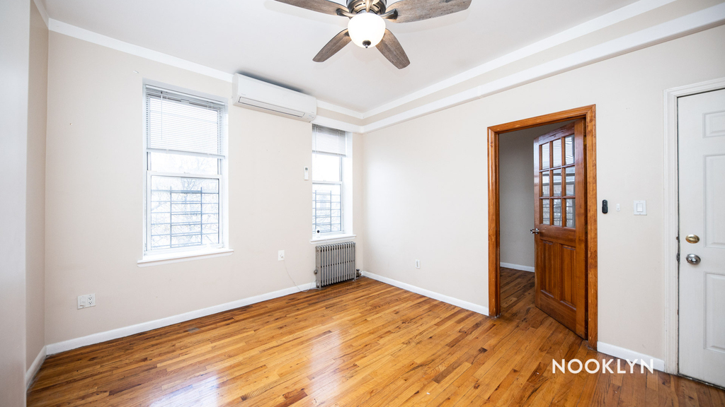 275 Irving Avenue - Photo 7