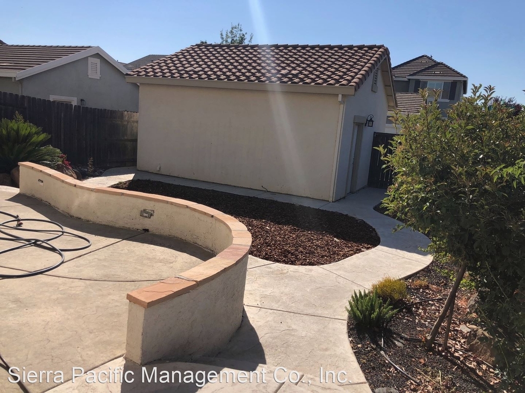 3072 Village Plaza Drive - Photo 13