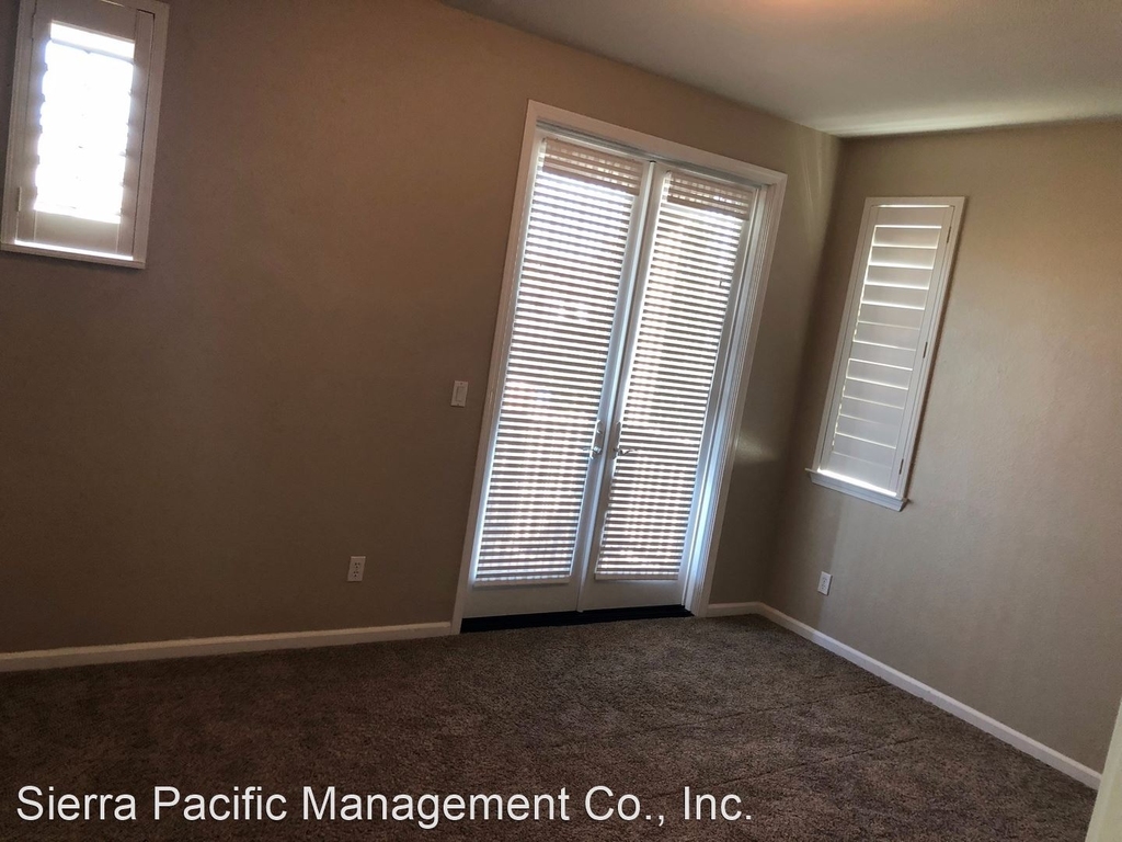 3072 Village Plaza Drive - Photo 10