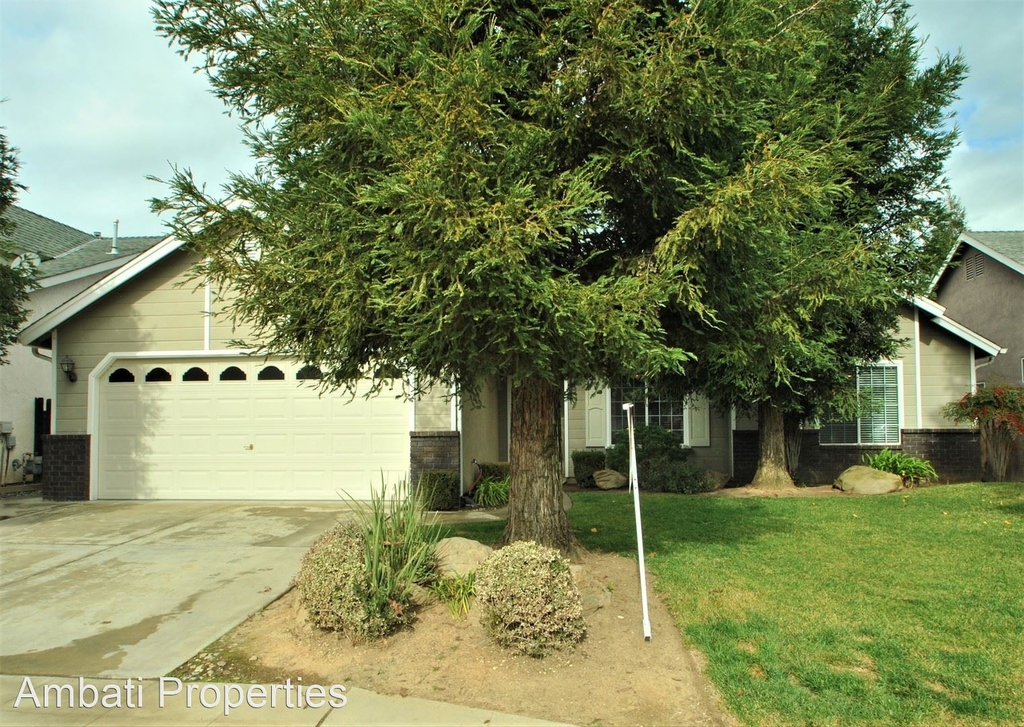 1792 E. Turnberry Ave - Photo 0