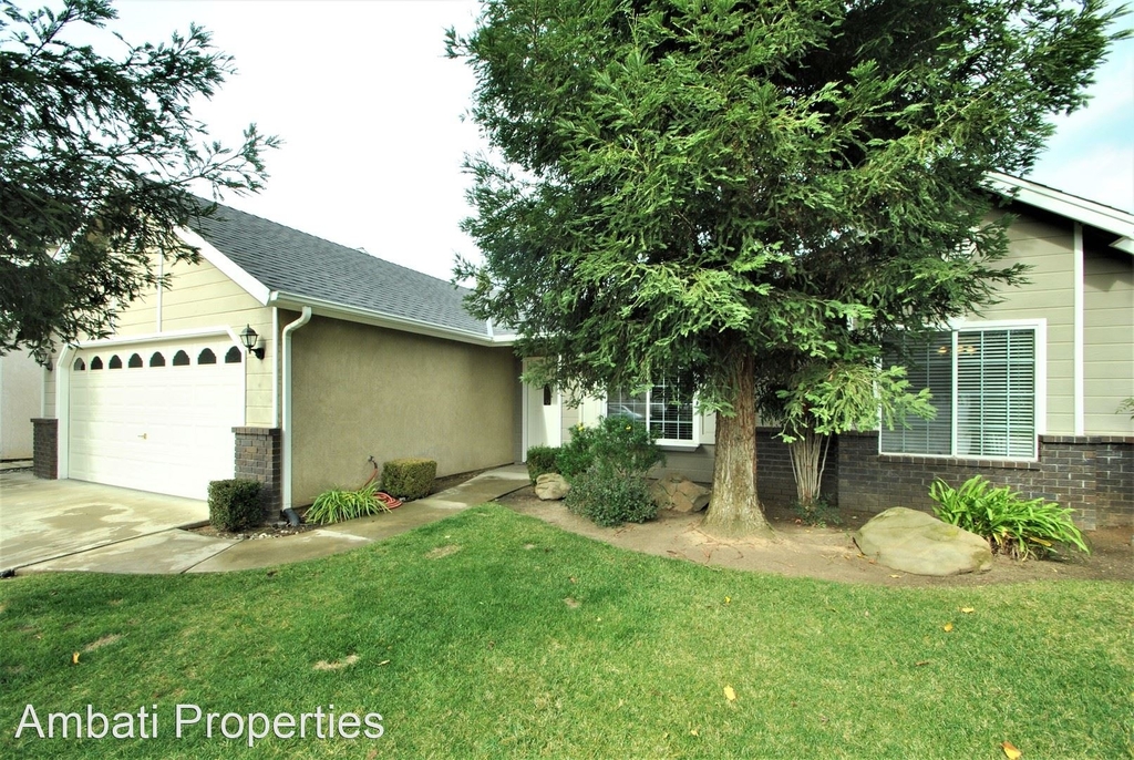 1792 E. Turnberry Ave - Photo 2