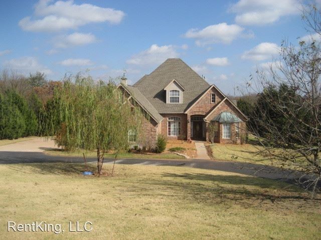 1011 Laird's Woods Circle - Photo 1