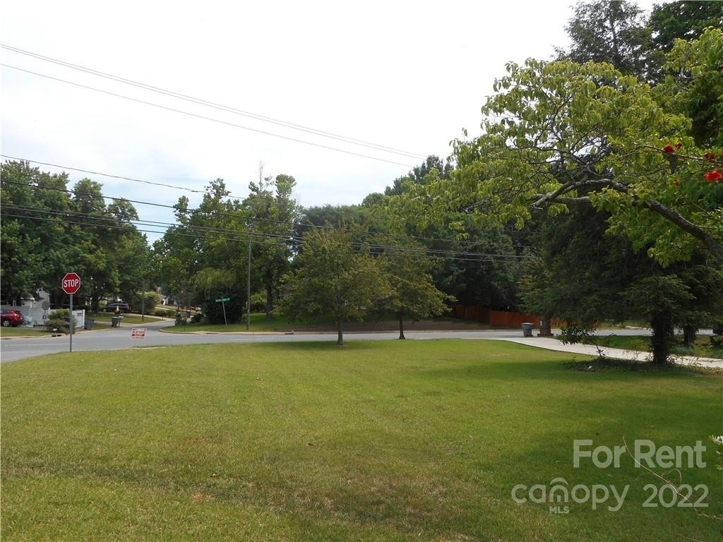 5200 Hickory Grove Road - Photo 1