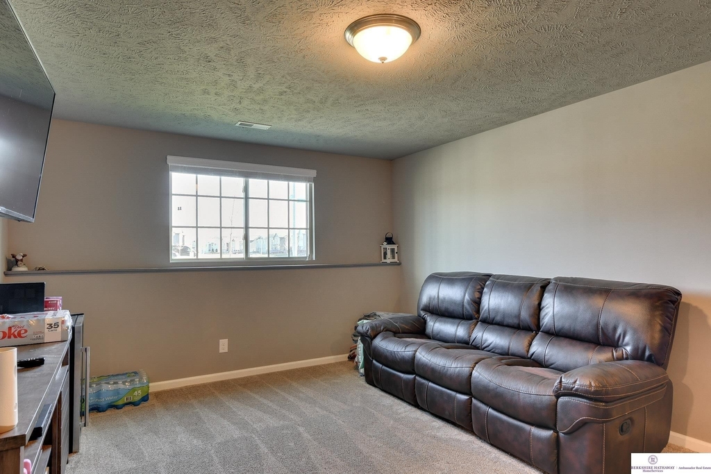 8722 Sunrise Street - Photo 23