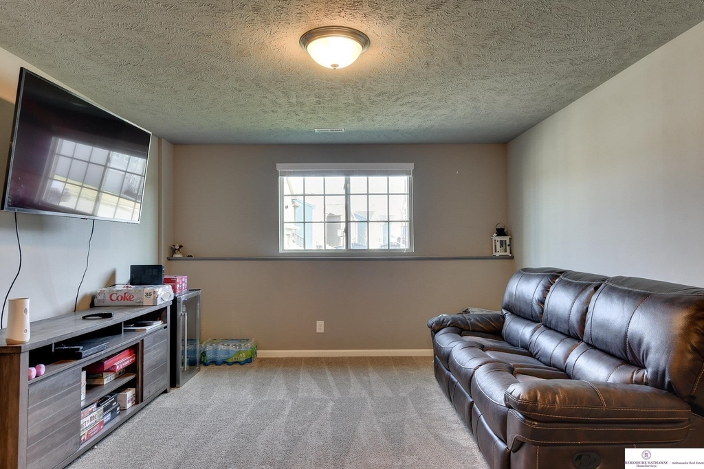 8722 Sunrise Street - Photo 24