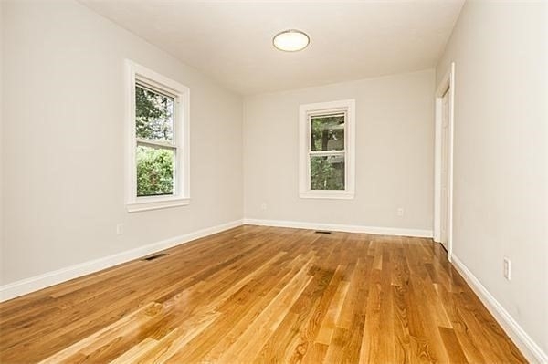 18 Cottage Park Ave - Photo 2