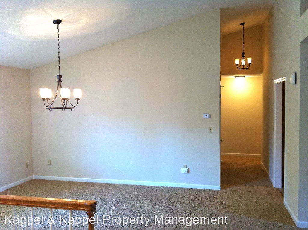 2225 Silver Fox Circle - Photo 2