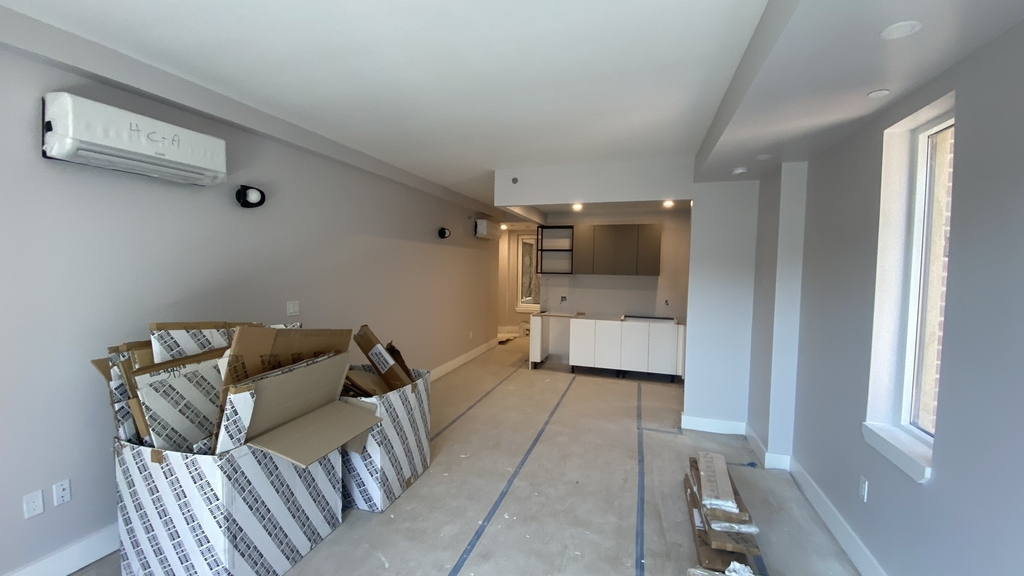 290 Linden Boulevard - Photo 10