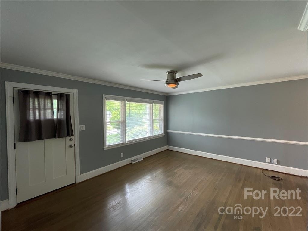 2221 Amesbury Avenue - Photo 1