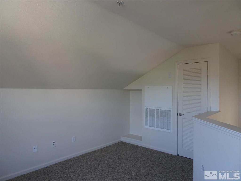 1325 South Meadows Parkway - Photo 18