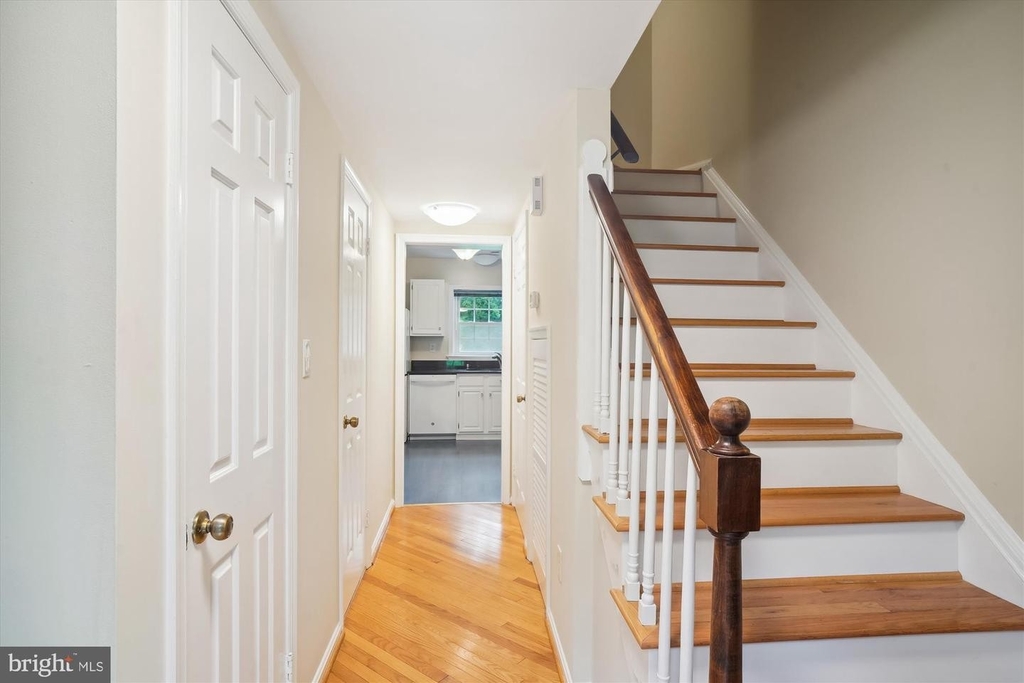 6677 Hillandale Rd #122 - Photo 4