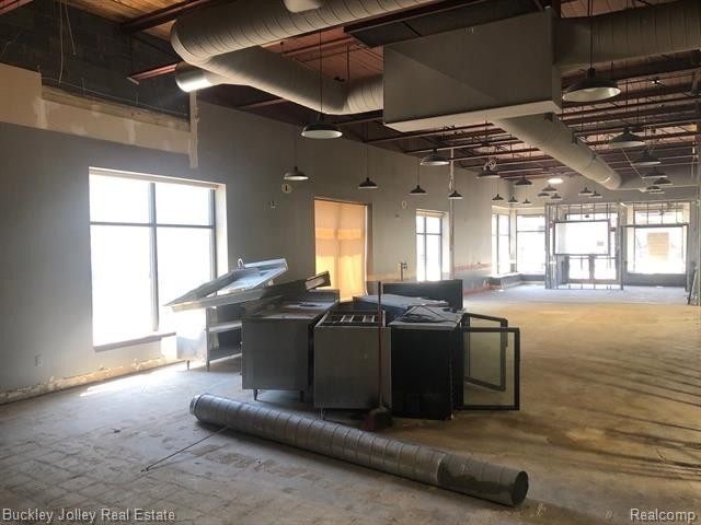 312 W Main Street - Photo 2