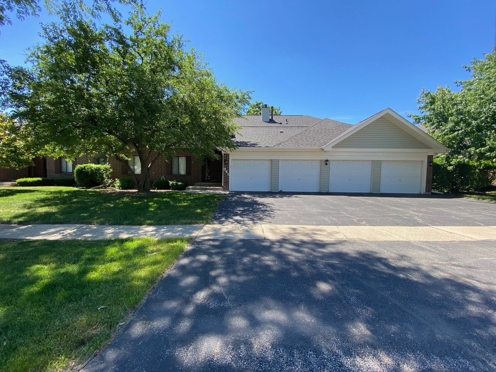 841 Cross Creek Court - Photo 1