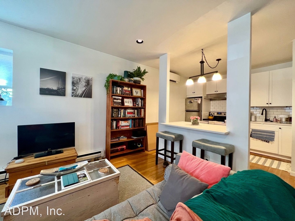 402 Bunker Hill Street Unit 1 - Photo 6