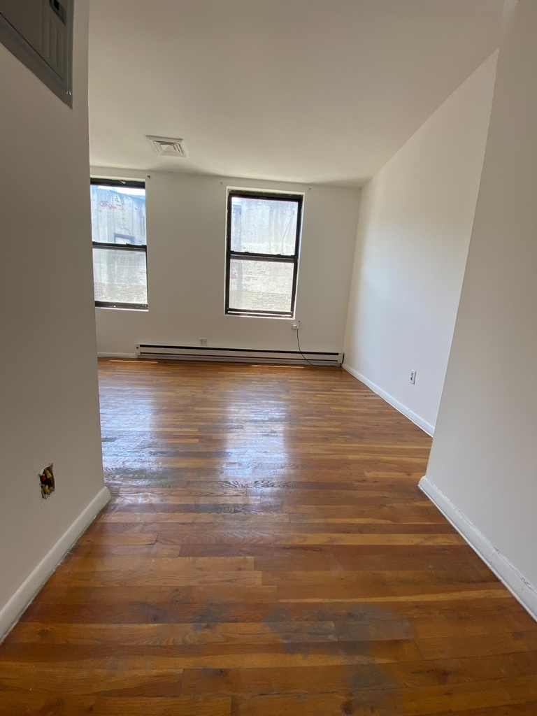 366 West 23rd Street - Photo 2