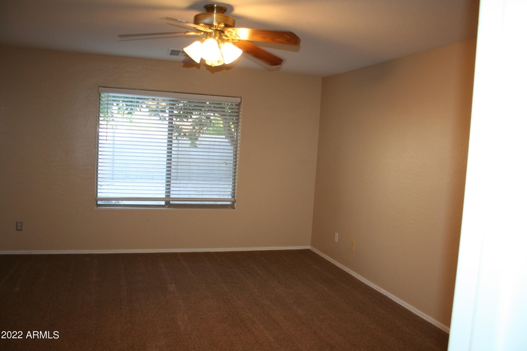 16847 W Marshall Lane - Photo 22