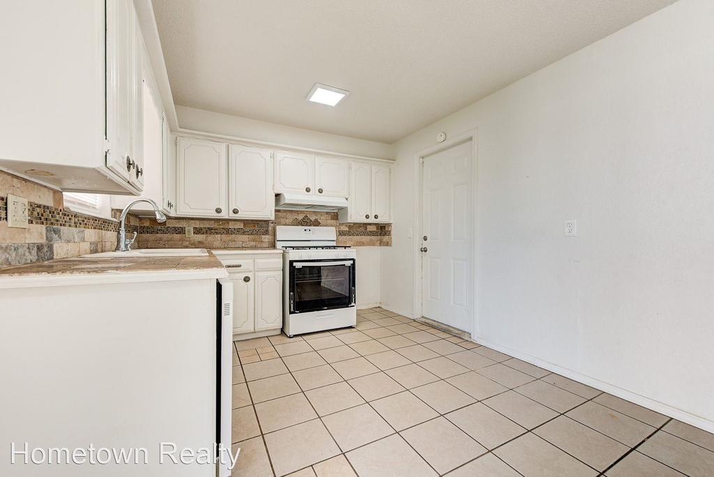 3012 Dentwood Terrace - Photo 9