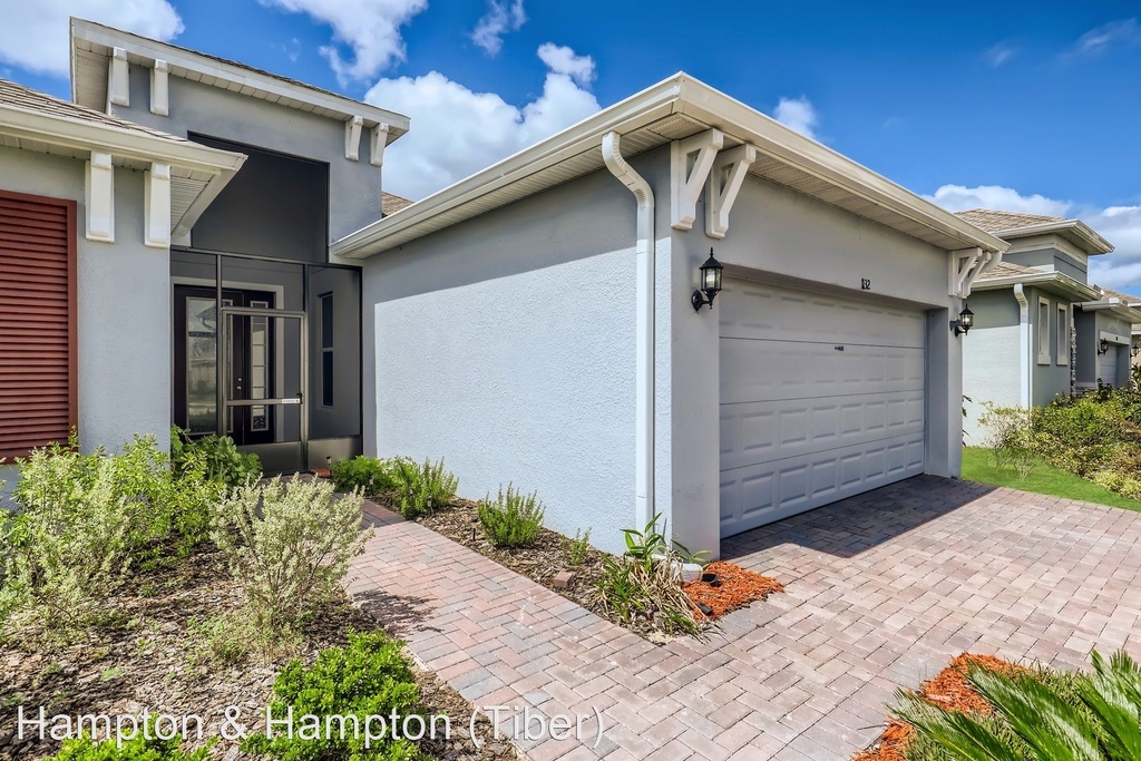 1132 Hendon Loop - Photo 2