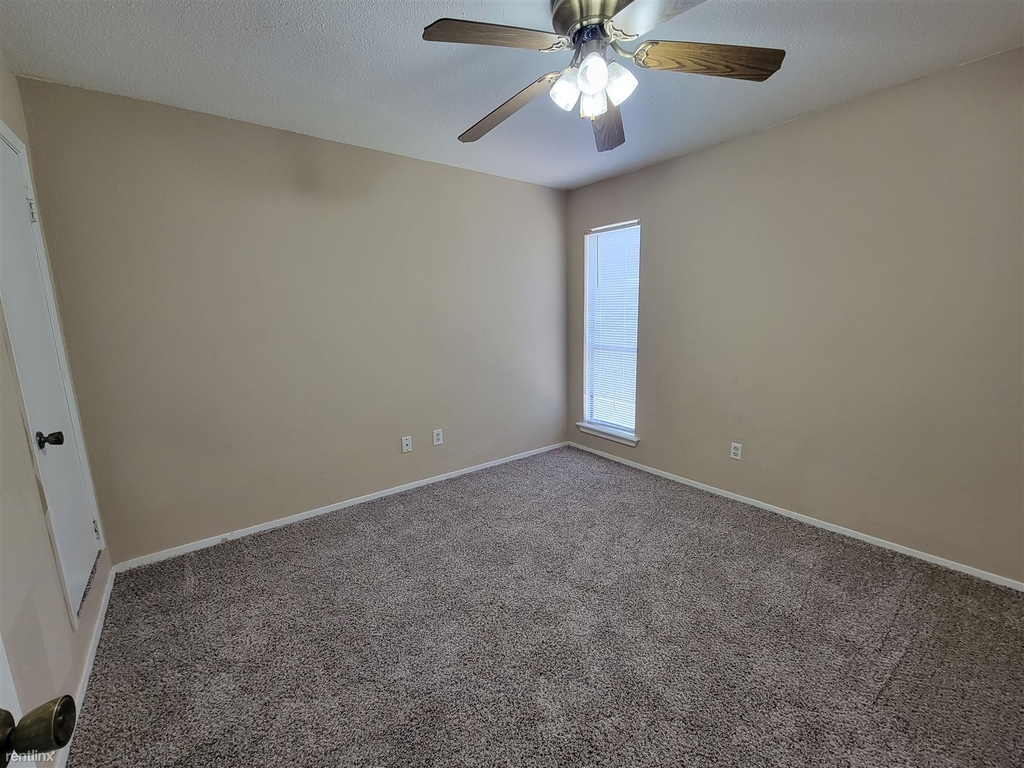 4507 Carter Creek Pkwy Apt 5 - Photo 7