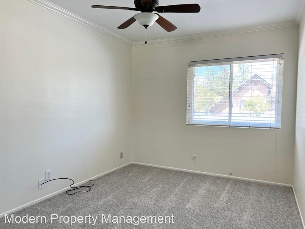 9741 Reseda Blvd. - 45 - Photo 12