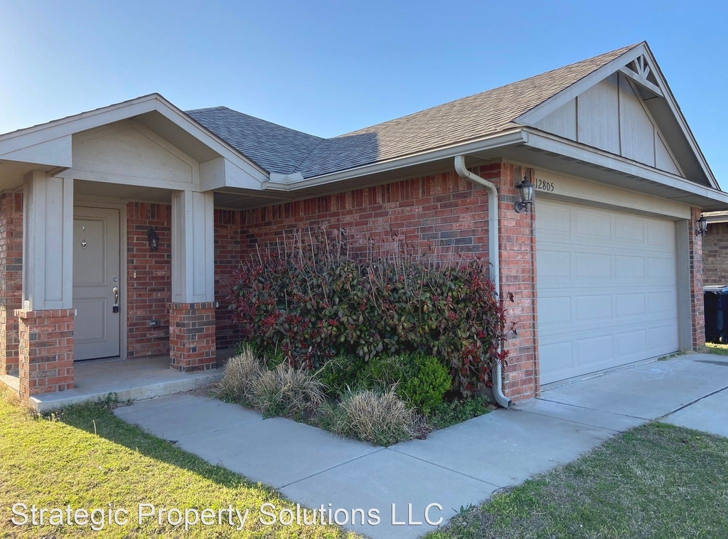 12805 Heritage Oaks Drive - Photo 2