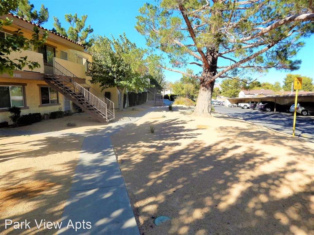 16350 Pebble Beach Dr - Photo 2