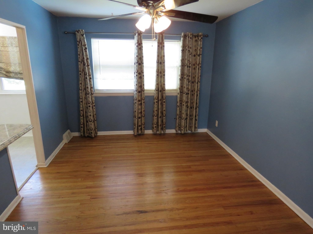 12122 Medford Road - Photo 2