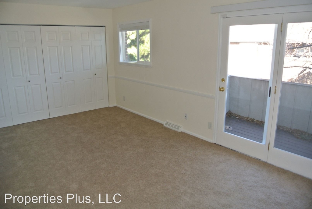 1472 Greenbriar Blvd - Photo 10