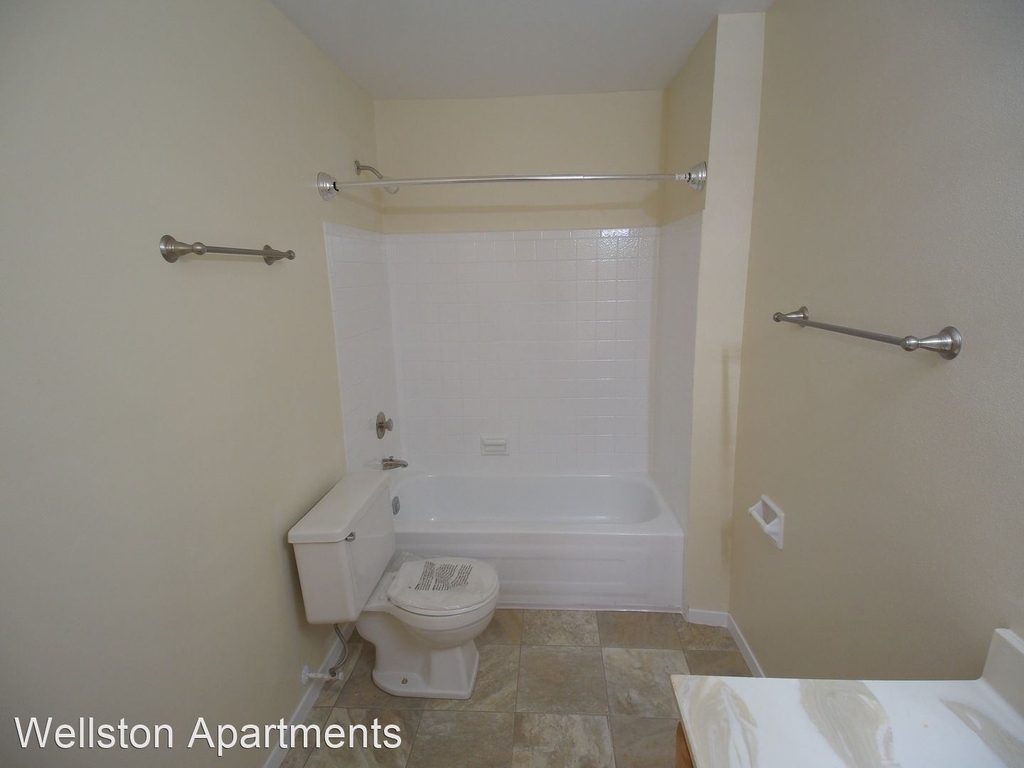 4800 Indian Hills Dr. - Photo 2