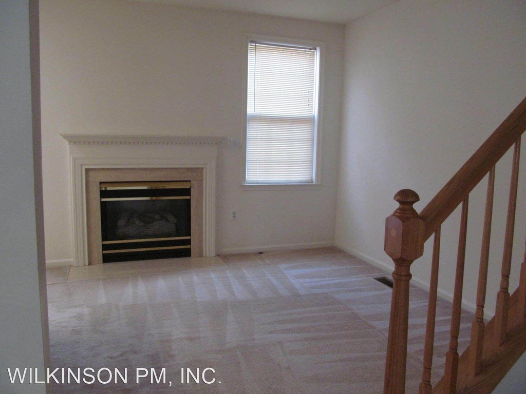 7433 Gillingham Row - Photo 5