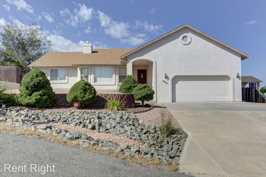 8381 E. Hopi Circle - Photo 0