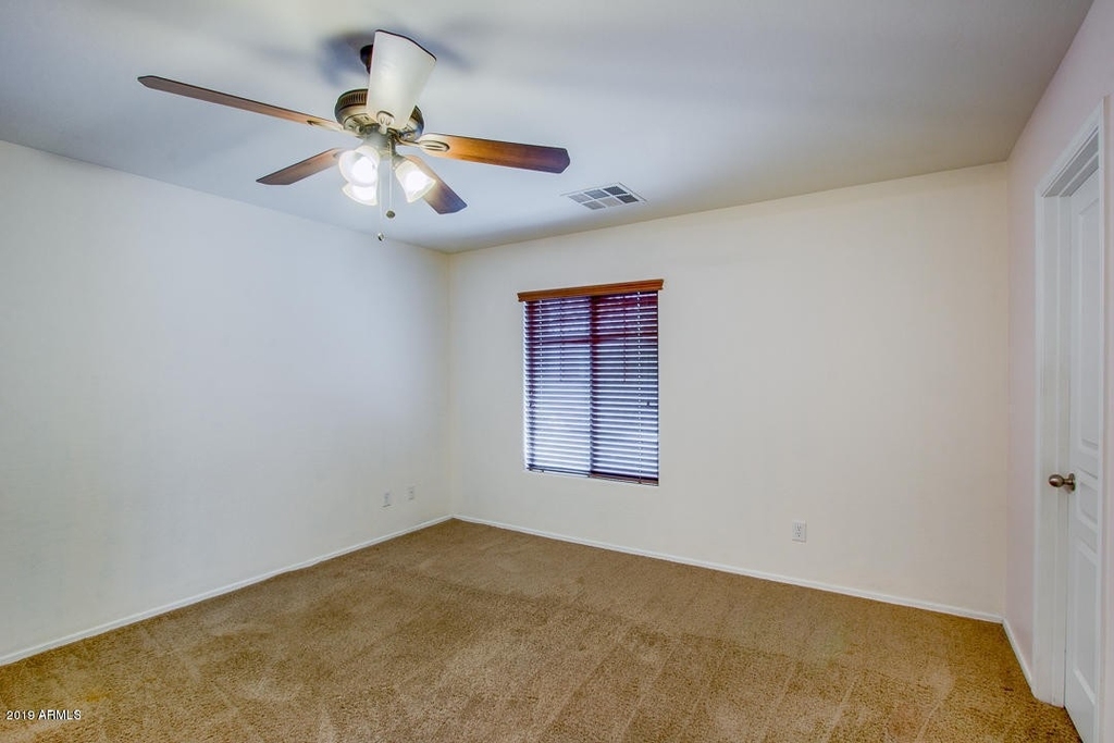 3805 E Santa Fe Lane - Photo 12