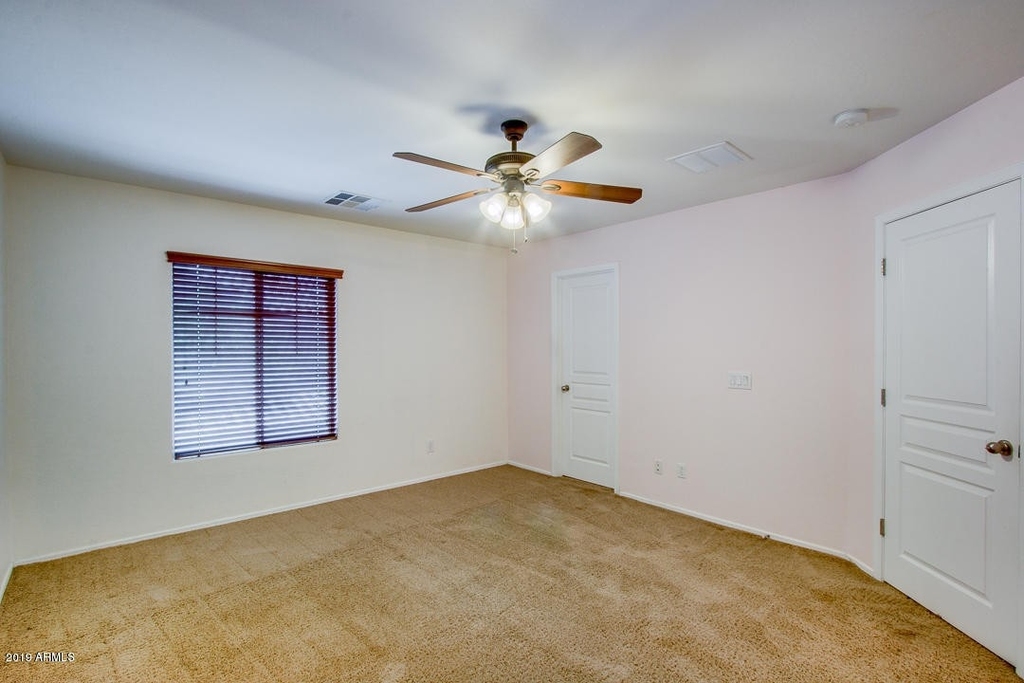 3805 E Santa Fe Lane - Photo 13