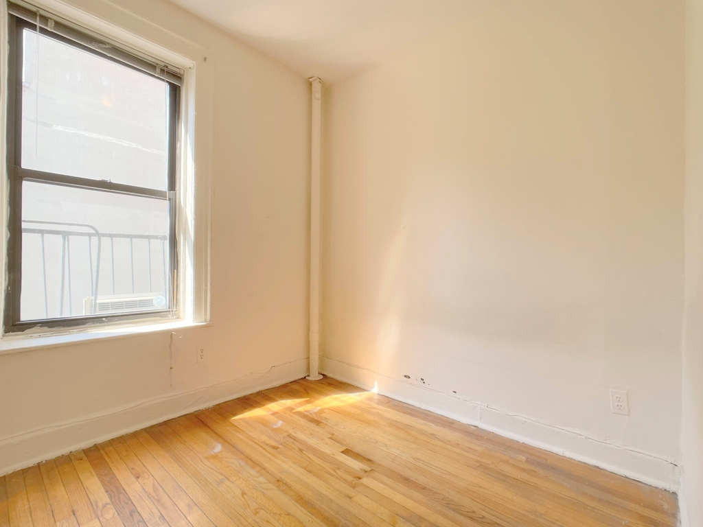 338 East 92nd Street - Photo 8