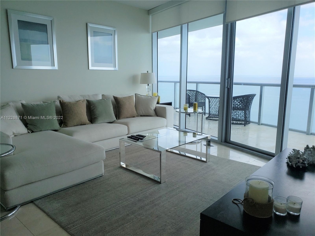 17001 Collins Ave - Photo 9