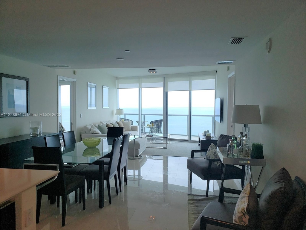 17001 Collins Ave - Photo 4